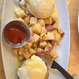 Eggs Benedict
