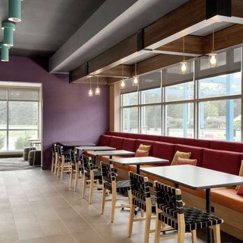 Tru by Hilton Sandusky - Breakfast Area - Hotels Near Me - Sandusky, Ohio Tru by Hilton Sandusky - Breakfast Area - Hotels Near Me - Sandusky, Ohio