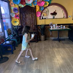 Vallarta's Mexican Resturant - Nice ambiance