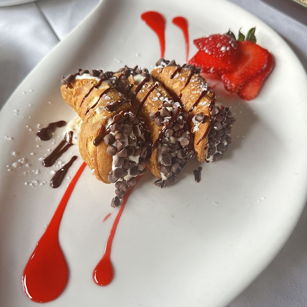 Mare - Cannoli - Seafood Near Me - Boston, Massachusetts
