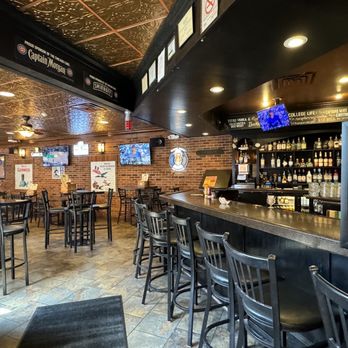 Palmer Place - Pubs Near Me - La Grange, Illinois