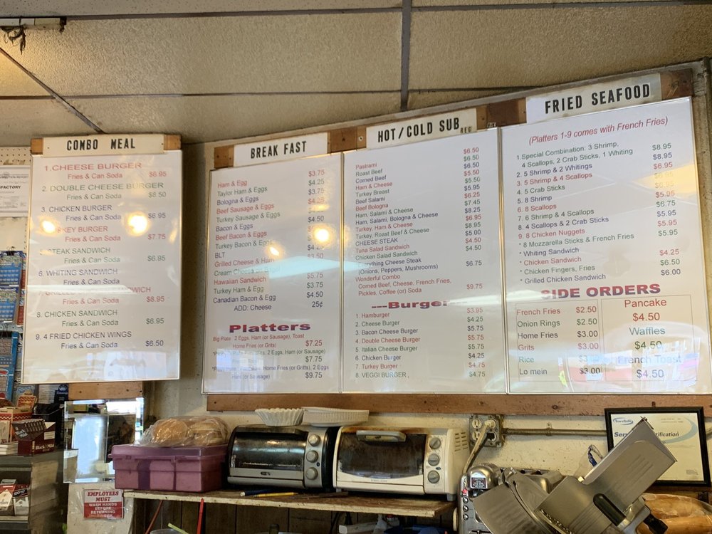 Lisa's Deli and Grocery Logo