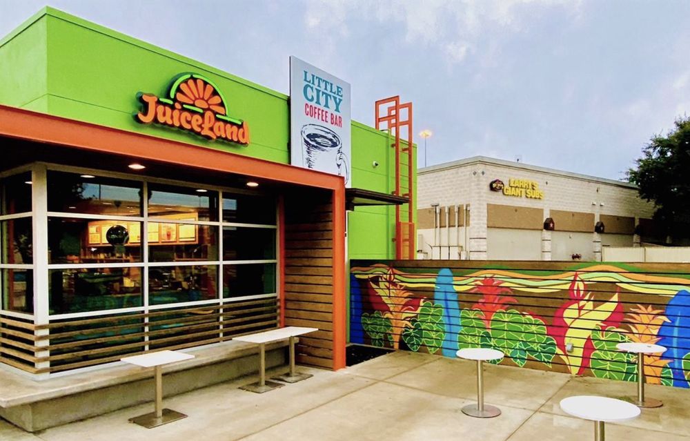 JUICELAND Updated September 2024 26 Photos & 23 Reviews 5030 W US