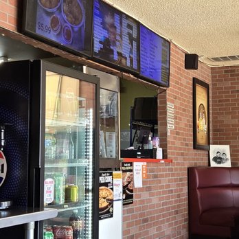 Omar's Pizzeria - Pizza Near Me - Arcadia, California
