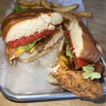 Greg's Cabana Bar & Grill - Bars Near Me - Murrells Inlet, South Carolina