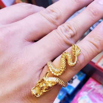 Hong Kong Gifts - Awesome ring - Gift Shops Near Me - Mesa, Arizona Hong Kong Gifts - Awesome ring - Gift Shops Near Me - Mesa, Arizona