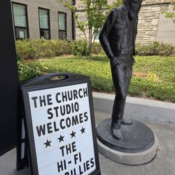 Church Studio - Life-sized statue of Leon Russell ready to greet you!