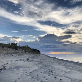 Indiana Dunes State Park - Parks Near Me - Chesterton, Indiana Indiana Dunes State Park - Parks Near Me - Chesterton, Indiana
