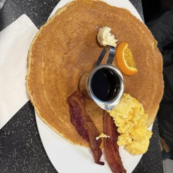 Hash House a Go Go - Tractor Pancake Classic - Cocktail Bars Near Me - Winter Garden, Florida Hash House a Go Go - Tractor Pancake Classic - Cocktail Bars Near Me - Winter Garden, Florida