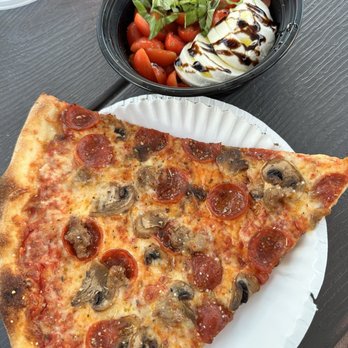 Pedroso's Pizza - Pizza Near Me - Austin, Texas Pedroso's Pizza - Pizza Near Me - Austin, Texas