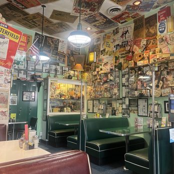 Cafe 50's - Diners Near Me - Los Angeles, California