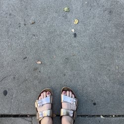 Lavish Nail Bar and Organic Spa - Fresh gel pedicure with callus remover and a pretty mauve color