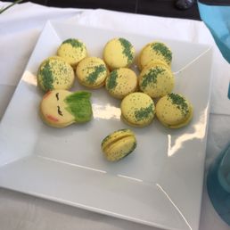 Pineapple macs for gender reveal