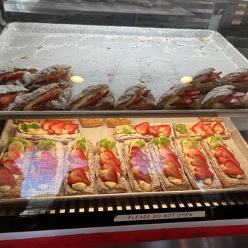 Cream Pan - Bakeries Near Me - Tustin, California Cream Pan - Bakeries Near Me - Tustin, California