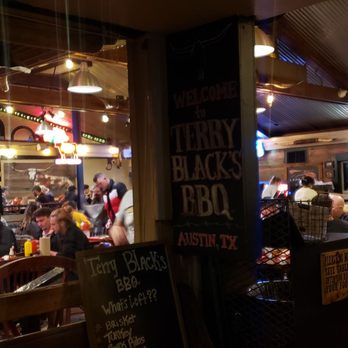 Terry Black's Barbecue - Full house - Barbeque Near Me - Austin, Texas