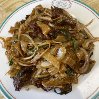 HK Cafe - Beef dry chow fun - Hong Kong Style Cafe Near Me - Honolulu, Hawaii HK Cafe - Beef dry chow fun - Hong Kong Style Cafe Near Me - Honolulu, Hawaii