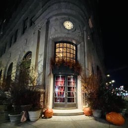 SWAN ROOM - Updated July 2025 - 57 Photos & 38 Reviews - 54 Canal St