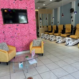 View of the new updated salon. View of the new updated salon.