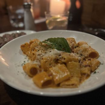 Nick's On 2nd - Pasta with steak - New American Near Me - Long Beach, California Nick's On 2nd - Pasta with steak - New American Near Me - Long Beach, California