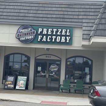 Philly Pretzel Factory - From the outside - Hot Dogs Near Me - Virginia Beach, Virginia