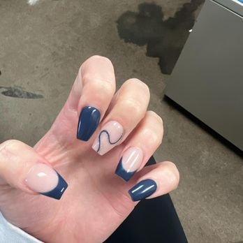 LA Nails - Nail Salons Near Me - Conyers, Georgia