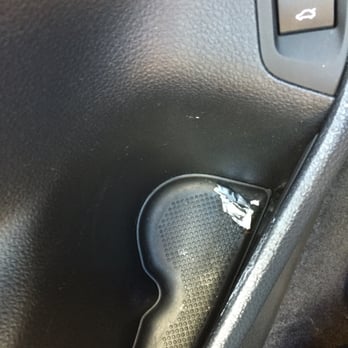 Chevron - Still trash. I understand they probably don't take trash out but a little gum wrapper? - Gas Stations Near Me - Encinitas, California