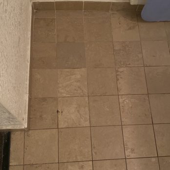 Park Pointe Hotel - Dirty walls / dirty floor - Hotels Near Me - South San Francisco, California