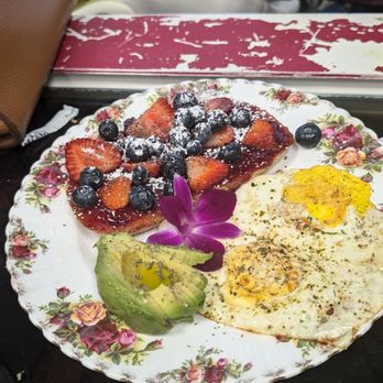 The Modern Rose - Berry French toast - Coffee & Tea Near Me - Deerfield Beach, Florida The Modern Rose - Berry French toast - Coffee & Tea Near Me - Deerfield Beach, Florida