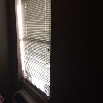 Pack Saddle Motel - Room window, bright porch light shines through all night. - Hotels Near Me - Kingsland, Texas Pack Saddle Motel - Room window, bright porch light shines through all night. - Hotels Near Me - Kingsland, Texas