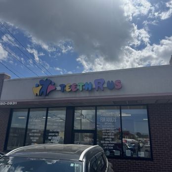 Teeth R Us - Kids dentist (do not go) - Pediatric Dentists Near Me - Hempstead, New York