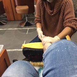 VIP Nails - Nail trim