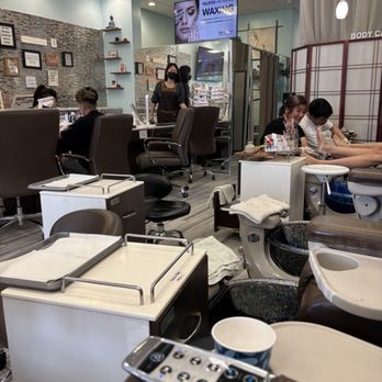 Mili Nail Two - Inside - Nail Salons Near Me - Honolulu, Hawaii Mili Nail Two - Inside - Nail Salons Near Me - Honolulu, Hawaii