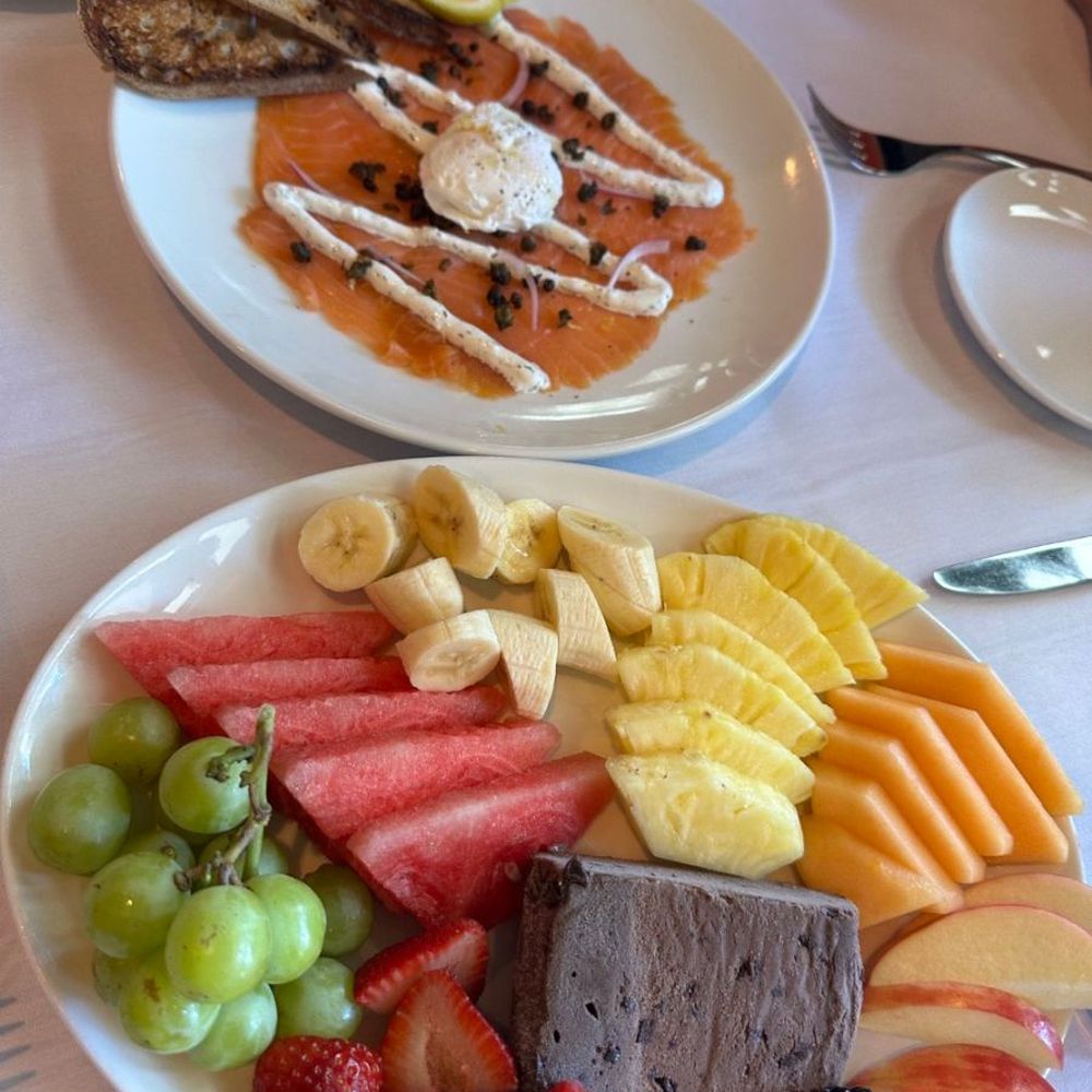 Bistecca - Salmon appetizer and fruit and very delicious chocolate ice cream - Italian Near Me - Las Vegas, Nevada Bistecca - Salmon appetizer and fruit and very delicious chocolate ice cream - Italian Near Me - Las Vegas, Nevada
