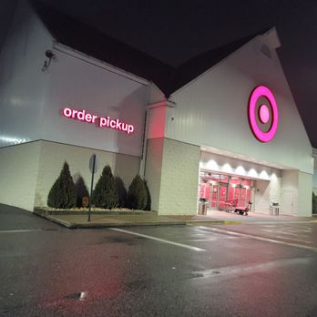 Target - Exterior - Department Stores Near Me - Exton, Pennsylvania