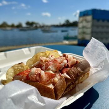 Little Harbor Lobster - Seafood Markets Near Me - Marblehead, Massachusetts