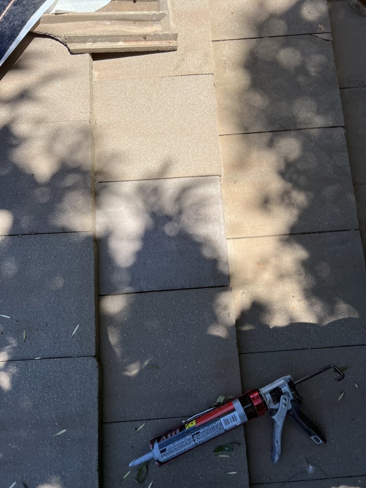 Slide of Bigfoot Roofing