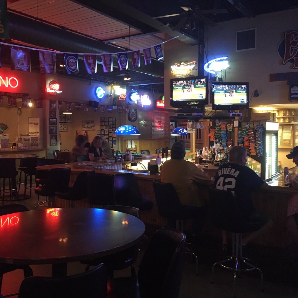 Elbow Room - people sitting at the bar - Sports Bars Near Me - Bismarck, North Dakota Elbow Room - people sitting at the bar - Sports Bars Near Me - Bismarck, North Dakota