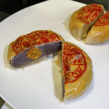 Kim Ninh Bakery - Khoai Mo Teochew Moon Cake (purple yam) - Bakeries Near Me - Westminster, California