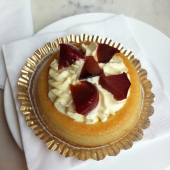 Wienercaféet - Savarin suedoise - Desserts Near Me - Stockholm, Alberta Wienercaféet - Savarin suedoise - Desserts Near Me - Stockholm, Alberta