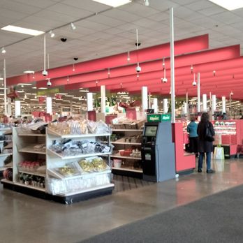 Target - Department Stores Near Me - Minneapolis, Minnesota