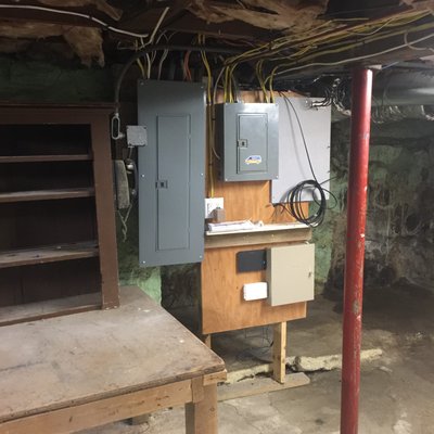 Brothers Realty & Construction Logo