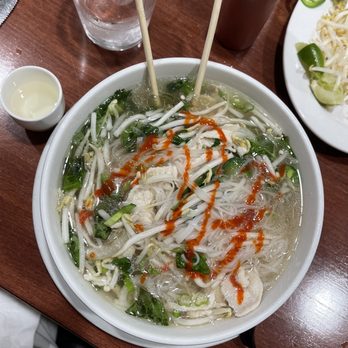 Gaslight Kitchen - Chinese Near Me - East Grand Rapids, Michigan