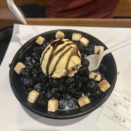 Blueberry Cheesecake Bingsu Blueberry Cheesecake Bingsu