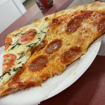 Bronx Pizza - Pepperoni, Tomato Garlic Basil - Pizza Near Me - San Diego, California Bronx Pizza - Pepperoni, Tomato Garlic Basil - Pizza Near Me - San Diego, California