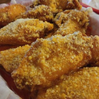 Papa Bees - Medium Garlic Parm...so much cheesey goodness!! - Chicken Wings Near Me - Longwood, Florida Papa Bees - Medium Garlic Parm...so much cheesey goodness!! - Chicken Wings Near Me - Longwood, Florida