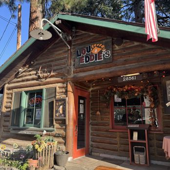 LouEddie's Pizza - Pizza Near Me - Skyforest, California LouEddie's Pizza - Pizza Near Me - Skyforest, California