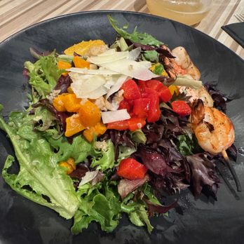 ROMEOs Kitchen + Spirits - salad with shrimp - Breakfast & Brunch Near Me - Kamloops, British Columbia