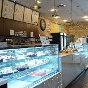 Honu Bakery - Bakeries Near Me - Honolulu, Hawaii