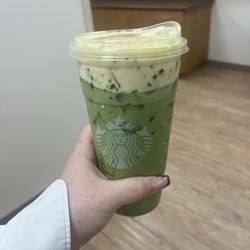 Starbucks - VT ICED MATCHA LATTE PUMPKIN CF 2 VANILLA SYRUP W OATMILK