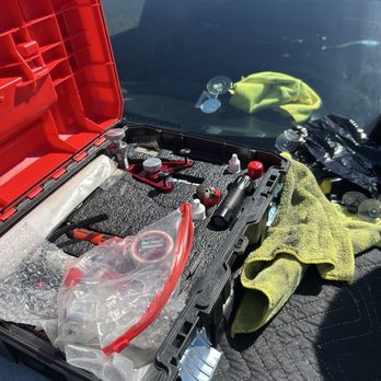 Eddie's Mobile Glass - Always prepared - Windshield Installation & Repair Near Me - Kingsburg, California Eddie's Mobile Glass - Always prepared - Windshield Installation & Repair Near Me - Kingsburg, California